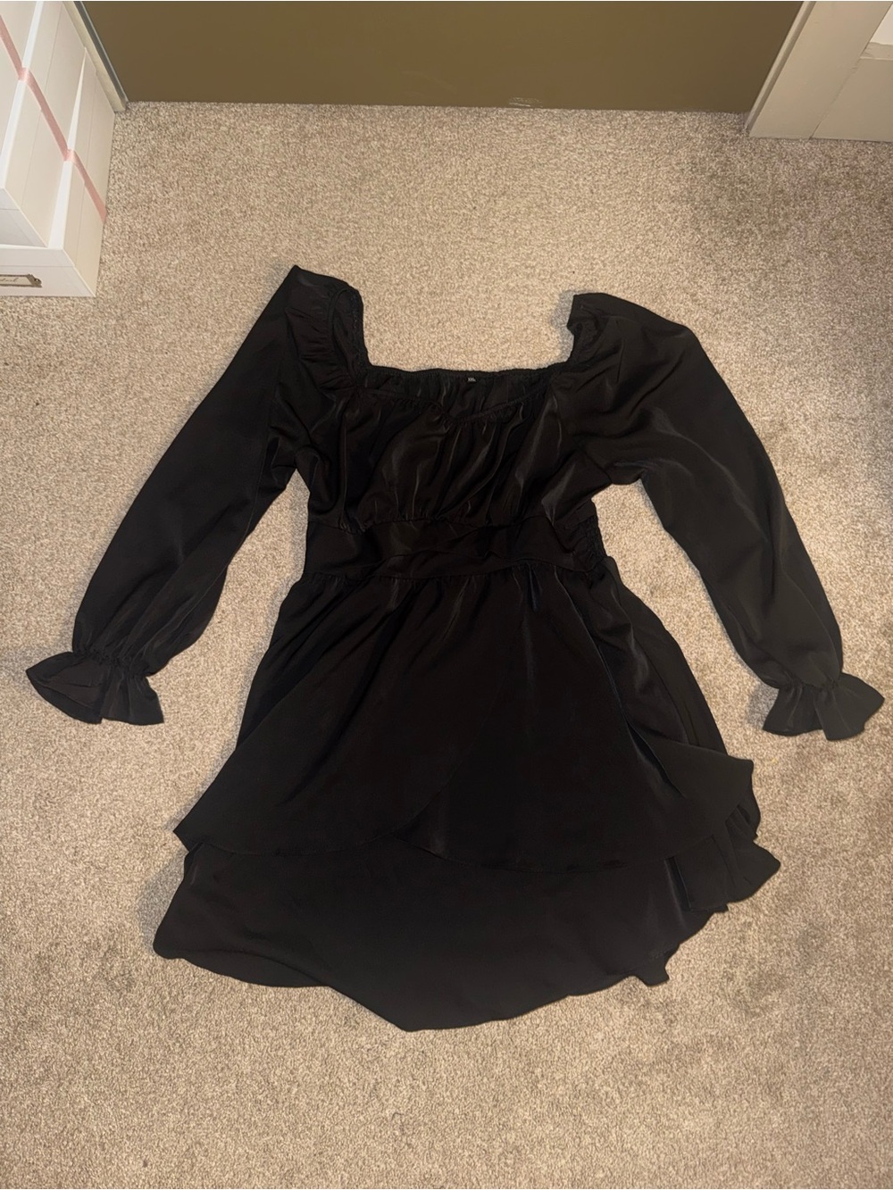 Women’s Black Long-Sleeve Ruffle Tiered Dress